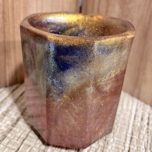 Pen/pencil holder